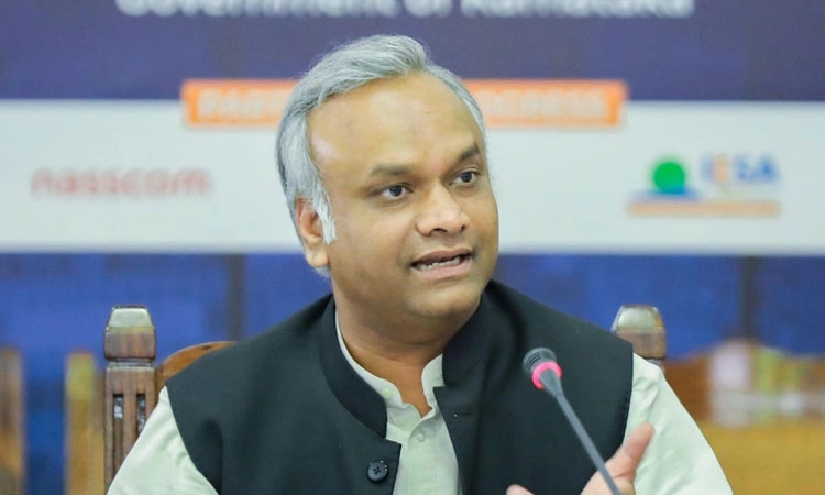 ರಾಷ್ಟ್ರಮಟ್ಟದಲ್ಲೂ ಪ್ರತಿಭಟಿಸಲಿ, ಬಿಜೆಪಿಯವರೇ ಮೂಗು ಕೊಯ್ಯಿಸಿಕೊಳ್ತಾರೆ: ಪ್ರಿಯಾಂಕ್‌