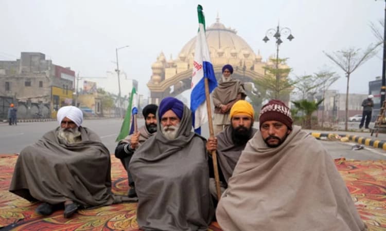 Bandh; ರೈತರಿಂದ ಪಂಜಾಬ್ ಬಂದ್‌ ನಡೆಸಿ ಹೋರಾಟ: ಜನಜೀವನ ಅಸ್ತವ್ಯಸ್ತ