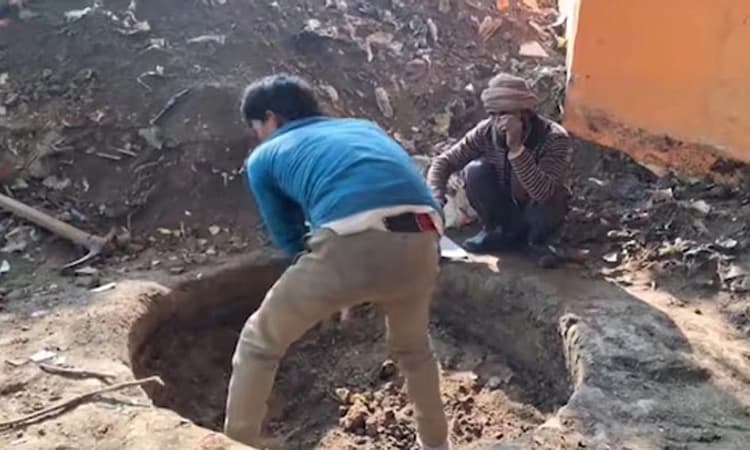 Uttar Pradesh: ಸಂಭಲ್‌ನ ಪ್ರಾಚೀನ ಬಾವಿಯ ಉತ್ಖನನ, ನವೀಕರಣಕ್ಕೆ ಚಾಲನೆ