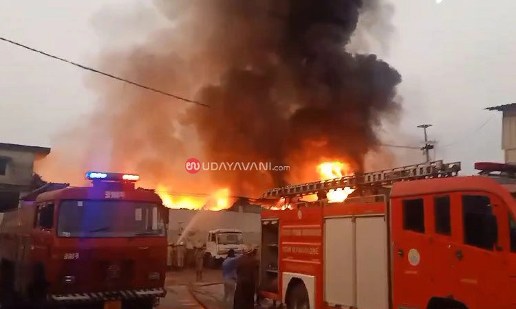 Fire; ಬೈಕಂಪಾಡಿ ಕೈಗಾರಿಕಾ ಪ್ರದೇಶದಲ್ಲಿ ಅಗ್ನಿ ಅವಘಡ