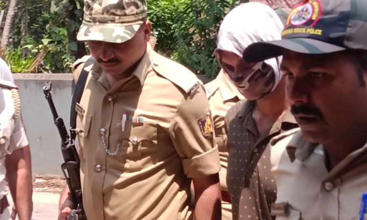 Udupi ನ್ಯಾಯಾಲಯಕ್ಕೆ ಹಾಜರಾದ ನೇಜಾರು ಪ್ರಕರಣದ ಆರೋಪಿ ಪ್ರವೀಣ್ ಚೌಗುಲೆ