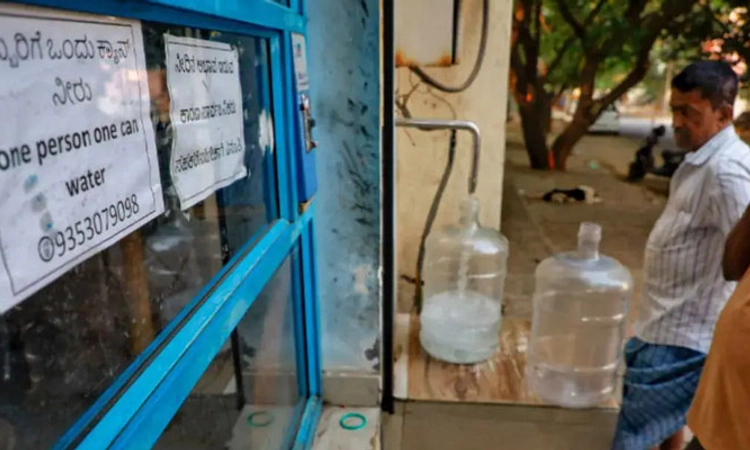 Bengaluru Water Crisis; ಇತರ ಕಾರಣಕ್ಕೆ ಕುಡಿಯುವ ನೀರು ಬಳಸಿದ 22 ಕುಟುಂಬಗಳಿಗೆ ದಂಡ