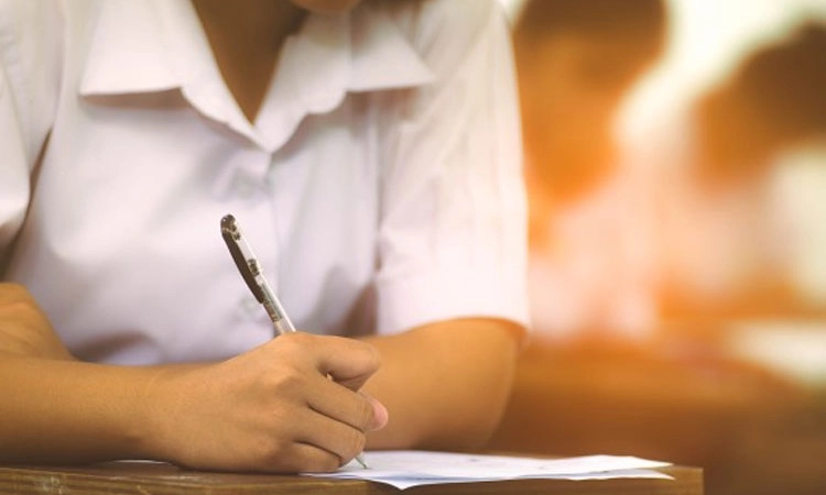 ಇಂದಿನಿಂದ ಎಸ್‌ಎಸ್‌ಎಲ್‌ಸಿ ಪರೀಕ್ಷೆ ಆರಂಭ, ವಿದ್ಯಾರ್ಥಿಗಳಿಗೆ ಬೆಸ್ಟ್‌ ಆಫ್ ಲಕ್‌  