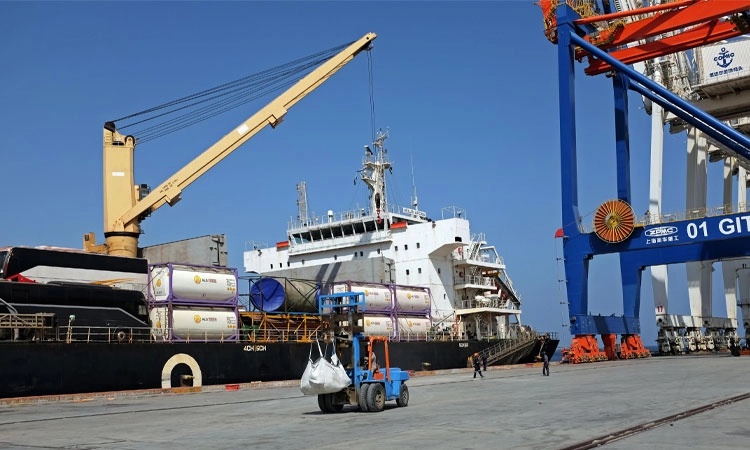 Bomb attack: ಗ್ವಾದಾರ್‌ ಬಂದರಿನಲ್ಲಿ ಬಾಂಬ್‌ ದಾಳಿ: 7 ಮಂದಿ ಹತ್ಯೆಗೈದ ಪಾಕಿಸ್ಥಾನ ಸೇನೆ