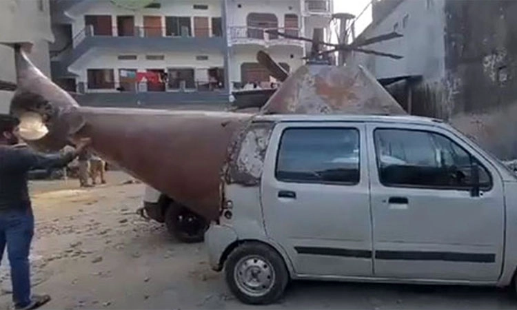 Helicopter ಮಾದರಿಯಲ್ಲಿ ಕಾರು ಮಾರ್ಪಾಡು: ಪೊಲೀಸರಿಂದ ದಂಡ