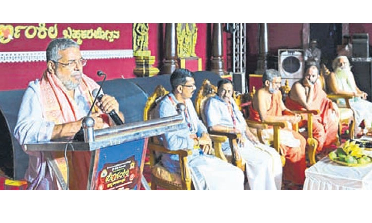ಪೆರ್ಣಂಕಿಲ ಶ್ರೀ ಮಹಾಲಿಂಗೇಶ್ವರ ದೇಗುಲದ ಬ್ರಹ್ಮಕಲಶ : ಧಾರ್ಮಿಕ ಸಭೆ