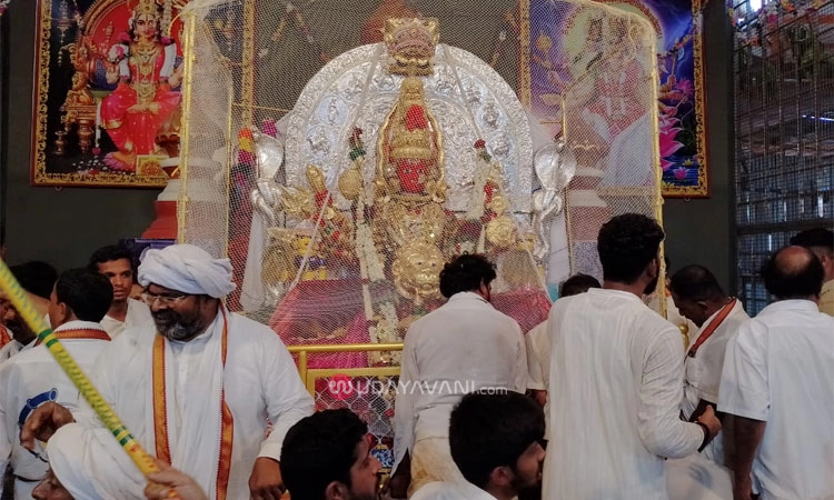 Sirsi: ಮಾರಿ ಜಾತ್ರೆ: ಎರಡುವರೆ ಗಂಟೆ ರಥೋತ್ಸವ
