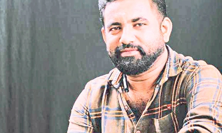Kasaragod ಬಸ್‌ ಮಗುಚಿ ಬಿದ್ದು ಚಾಲಕನ ಸಾವು : 20 ಮಂದಿಗೆ ಗಾಯ