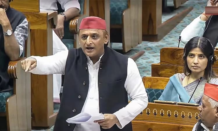 Akhilesh Yadav; ಮುಸ್ಲಿಮರನ್ನು ‘ಎರಡನೇ ದರ್ಜೆ’ ಪ್ರಜೆಗಳಾಗಿಸಲು ಪ್ರಯತ್ನಗಳು ನಡೆಯುತ್ತಿವೆ