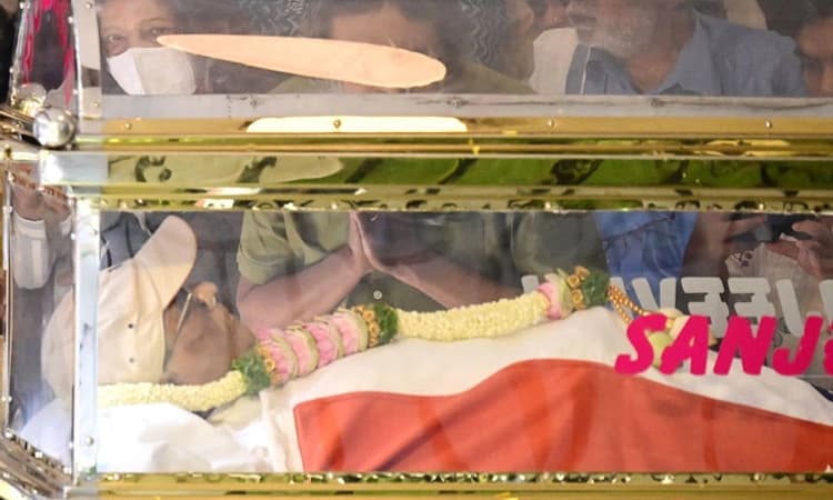 S. M. Krishna ಅಂತಿಮ ಯಾತ್ರೆ: ಮಾರ್ಗ ಮಧ್ಯೆ ಸಾರ್ವಜನಿಕರಿಗೆ ದರ್ಶನಕ್ಕೆ ಅವಕಾಶ