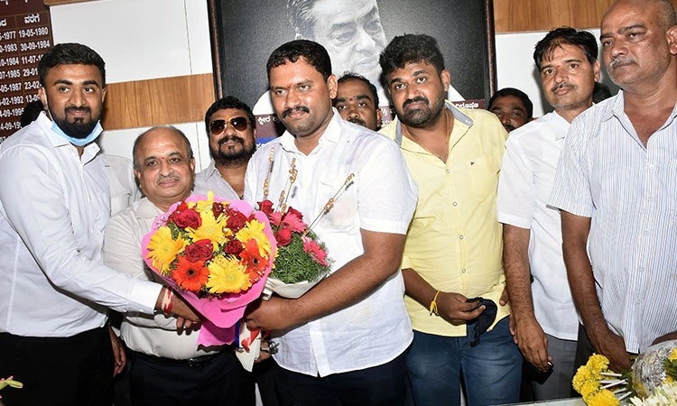 ಜೆಡಿಎಸ್‌ ಶಾಸಕ ಪುತ್ರ ಪ್ರಸನ್ನ ಗೆ ಮೈಮುಲ್‌ ಹೊಣೆ