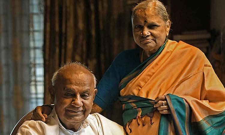ಮಾಜಿ ಪ್ರಧಾನಿ ಹೆಚ್.ಡಿ ದೇವೇಗೌಡ ಹಾಗೂ ಪತ್ನಿ ಚೆನ್ನಮ್ಮ ಅವರಿಗೆ ಕೋವಿಡ್ ಸೋಂಕು ದೃಢ