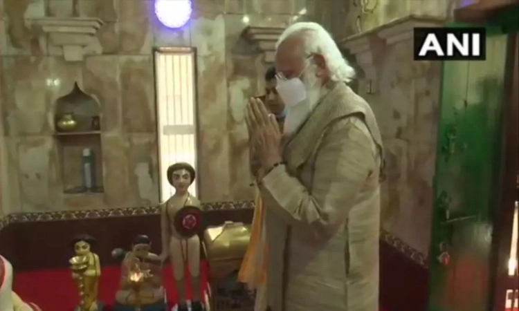 ನಾನು ಯಾವಾಗಲೂ ದೇವಸ್ಥಾನಗಳಿಗೆ ಹೋಗಲು ಬಯಸುತ್ತೇನೆ : ಪ್ರಧಾನಿ ಮೋದಿ