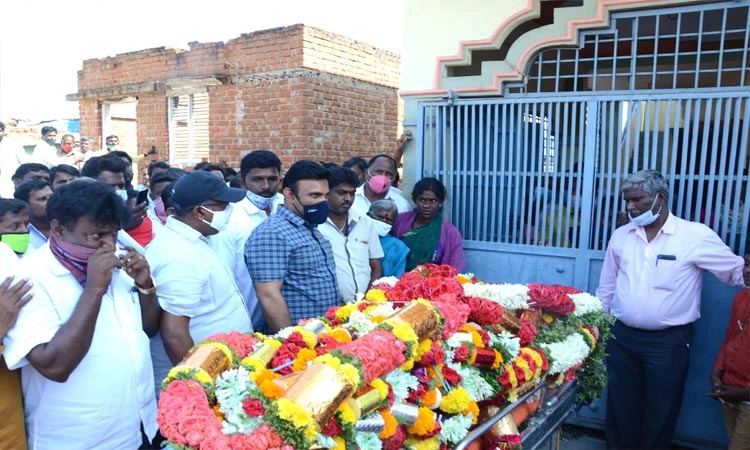 ನಾಳೆ ಕೇಂದ್ರದಿಂದ ಹೆಚ್ಚುವರಿಯಾಗಿ 4 ಲಕ್ಷ ಲಸಿಕೆ ಸರಬರಾಜು : ಡಾ.ಕೆ.ಸುಧಾಕರ್