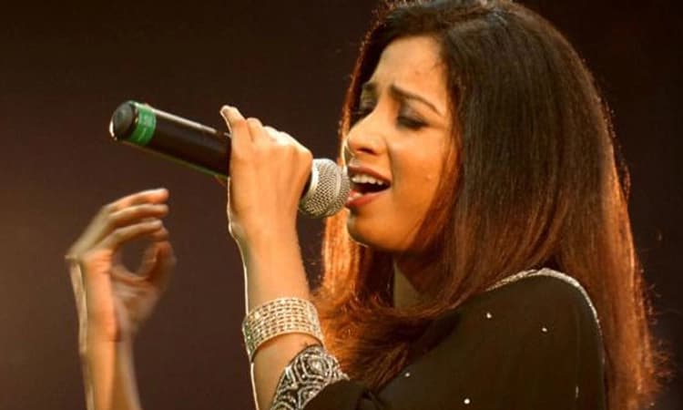 ‘ಕಣ್ಣು ಹೊಡೆಯಾಕ ಹಾಡು’ 2 ಕೋಟಿ ವೀಕ್ಷಣೆ: ಶ್ರೇಯಾ ಘೋಷಾಲ್‌ ಫುಲ್ ಖುಷ್‌