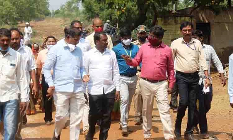 ಅಹವಾಲು ಸಲ್ಲಿಕೆಗಿಂತ ಅದ್ಧೂರಿಯೇ ಜೋರು!