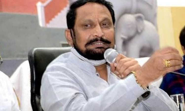 ನನ್ನ ಮೇಲೆ ದ್ವೇಷವೇ, ನಿಗಮದ ಮೇಲೆ ದ್ವೇಷವೇ? ಯಾರ ಮೇಲಿನ ದ್ವೇಷಕ್ಕೆ ಈ ಮುಷ್ಕರ?: ಸವದಿ