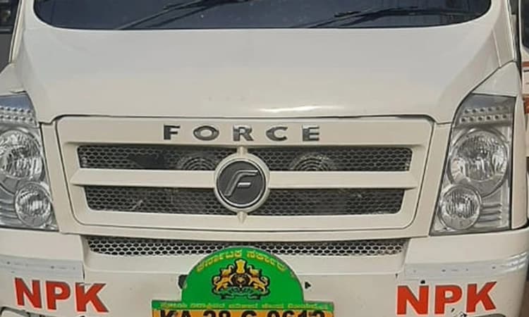 ಗ್ರಾಮ ವಾಸ್ತವ್ಯ ವರದಿಗೆ ತೆರಳಿದ ಪತ್ರಕರ್ತರಿಗೆ ಭಿಕ್ಷುಕರ ವಾಹನದಲ್ಲಿ ಪ್ರಯಾಣ!