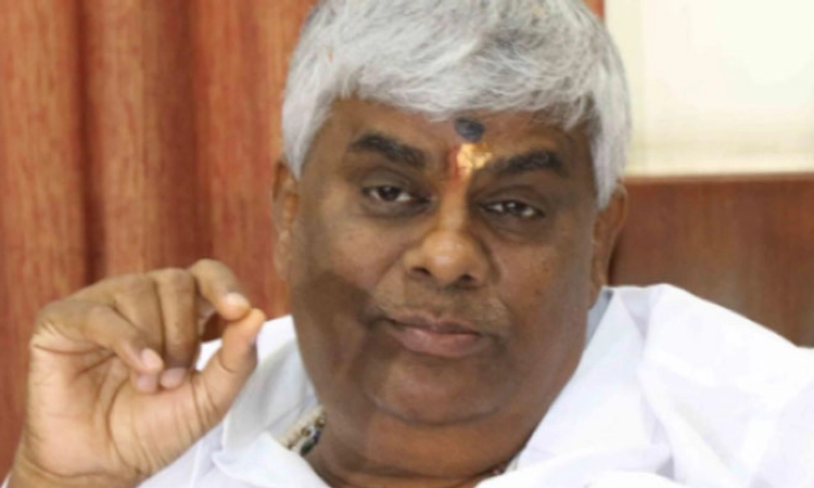 “ಕೆಟ್ಟ ಗ್ರಹಗಳೆಲ್ಲ ಹೋದಷ್ಟು ಒಳ್ಳೆಯದೇ”: ಮಧು ಬಂಗಾರಪ್ಪಗೆ ಟಾಂಗ್ ನೀಡಿದ ರೇವಣ್ಣ