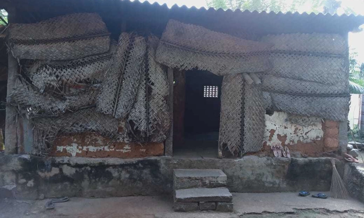 ಕಾರ್ಕಳ : ಮೂಲಸೌಕರ್ಯ ವಂಚಿತ ಮುಗೇರ ಕುಟುಂಬ