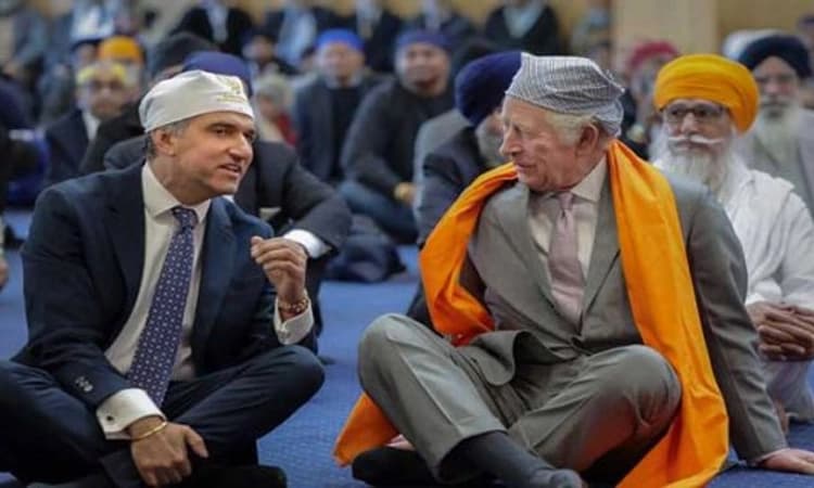 ಪಟ್ಟಾಭಿಷೇಕಕ್ಕೆ ಮುನ್ನ ಕಿಂಗ್ ಚಾರ್ಲ್ಸ್ ಗೆ ಮುಂಬೈ ಡಬ್ಬಾವಾಲಾಗಳ ವಿಶೇಷ ಗಿಫ್ಟ್