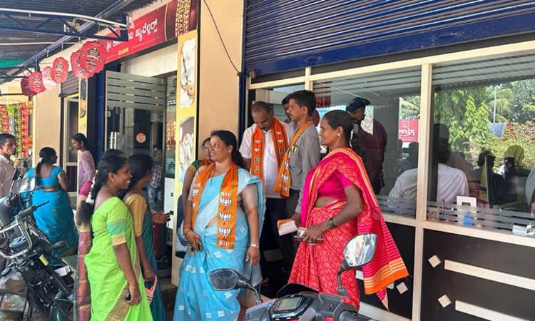 ಕುಂದಾಪುರ: ಬಿಜೆಪಿಯ ಕಿರಣ್‌ ಕೊಡ್ಗಿಯಿಂದ ವಿವಿಧ ಪೇಟೆಗಳಲ್ಲಿ ಪ್ರಚಾರ