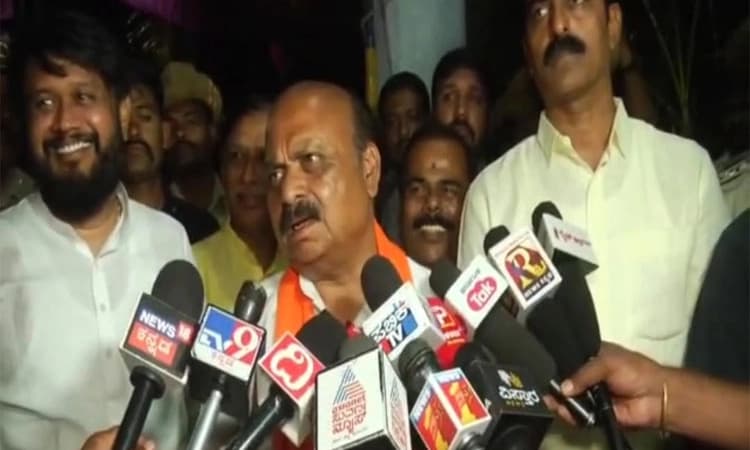 Karnataka Polls: ಗದಗದಲ್ಲಿ ಮುಖ್ಯಮಂತ್ರಿ ಬಸವರಾಜ ಬೊಮ್ಮಾಯಿ-ಮುಖಂಡರ ಜತೆ ಚರ್ಚೆ