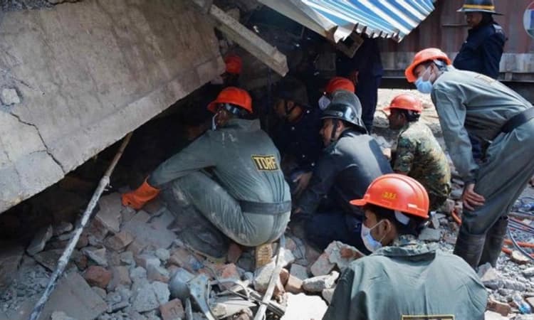 Maharastra: ಕುಸಿದ ಎರಡಂತಸ್ತಿನ ಕಟ್ಟಡ, ಹಲವರು ಸಿಲುಕಿರುವ ಶಂಕೆ, ರಕ್ಷಣಾ ಕಾರ್ಯ ಚುರುಕು