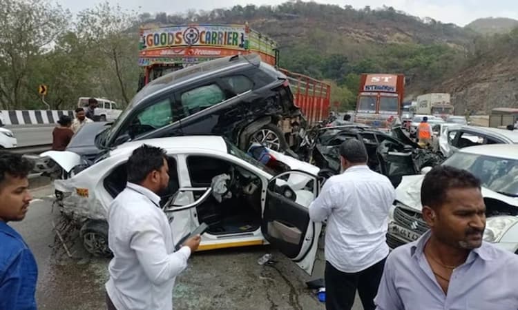 Mumbai-Pune ಎಕ್ಸ್‌ಪ್ರೆಸ್‌ವೇನಲ್ಲಿ ಸರಣಿ ಅಪಘಾತ: 10 ಕ್ಕೂ ಹೆಚ್ಚು ವಾಹನಗಳು ಜಖಂ