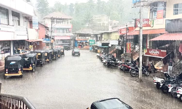 ಕೊಡಗು: ಗುಡುಗು ಸಹಿತ ಮಳೆ