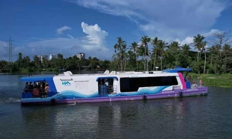 India’s First Water Metro; ಹೈಟೆಕ್‌ ಇಂಡಿಯಾ-ಇದು ದೇಶದ ಮೊದಲ ತೇಲುವ ಮೆಟ್ರೋ