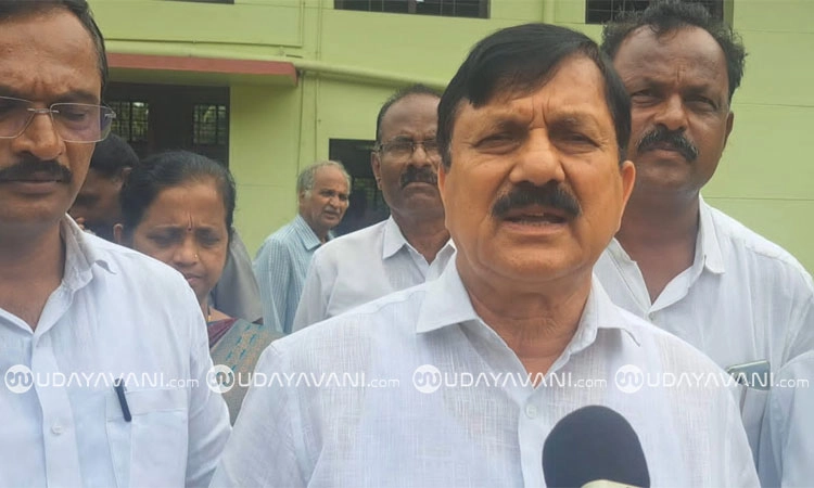 ಈಗಾಗಲೇ ಸಿದ್ದರಾಮಯ್ಯ ರಾಜೀನಾಮೆ ನೀಡಿ ಹೊರ ಬಂದಿದ್ದರೆ ಅವರ ಗೌರವ ಸಹ ಹೆಚ್ಚಾಗುತ್ತಿತ್ತು:ಆರಗ