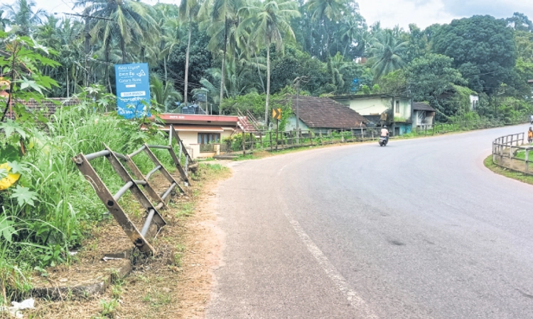 Sullia ನಗರ: ಕೊಂಚ ಎಚ್ಚರ ತಪ್ಪಿದರೂ ಹರೋಹರ!