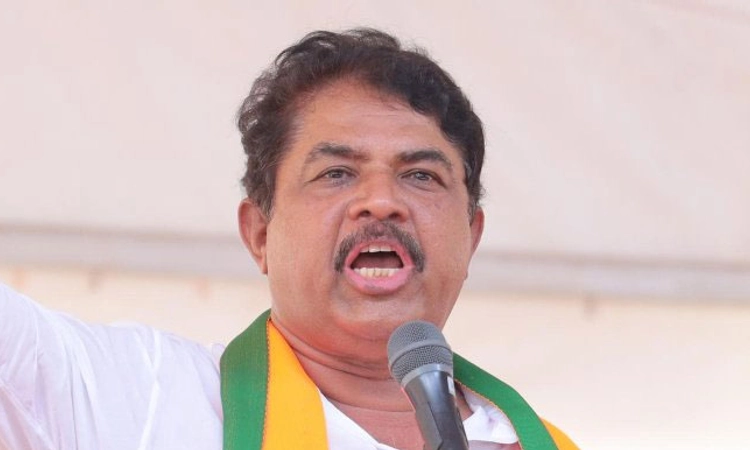 BJP; ವಿಪಕ್ಷ ನಾಯಕ ಆರ್‌. ಅಶೋಕ್‌ ನಡೆಗೆ ಕಾಂಗ್ರೆಸ್‌ ಖಂಡನೆ