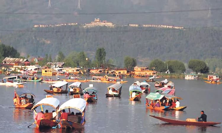 “ತಿರಂಗಾ’ದ ರಂಗೇರಿದ “ನಯಾ ಕಾಶ್ಮೀರ’