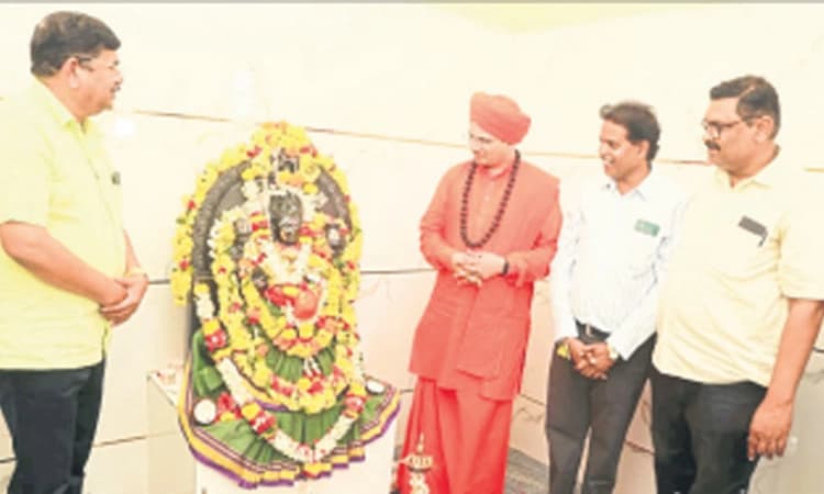 ಮಕ್ಕಳಿಗೆ ಉತ್ತಮ ಶಿಕ್ಷಣ-ಸಂಸ್ಕಾರ ‌ಕಲಿಸಿ: ಚೌಡಯ್ಯ ಸ್ವಾಮೀಜಿ