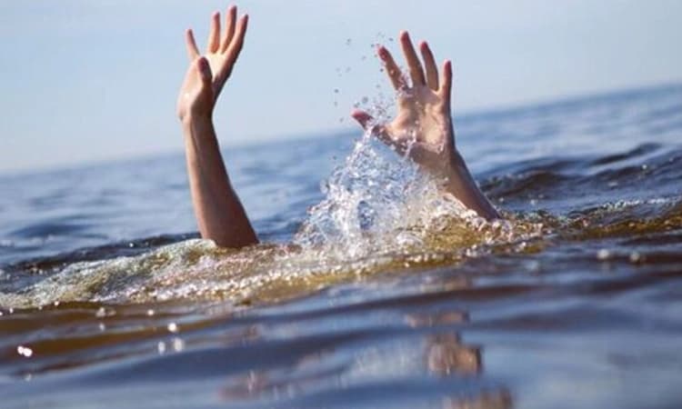 Turuvekere: ಗಣೇಶ ವಿಸರ್ಜನೆ ವೇಳೆ ಮುಳುಗಿ ತಂದೆ, ಮಗ ಸೇರಿ ಮೂವರ ಸಾವು