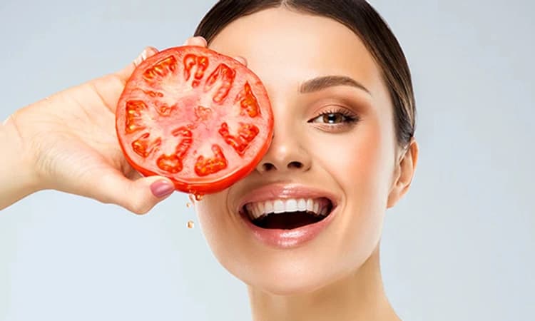 Beauty Tips: ಮುಖದ ಕಾಂತಿ ಹೆಚ್ಚಿಸಲು ಟೊಮ್ಯಾಟೋ ಫೇಸ್‌ ಪ್ಯಾಕ್‌; ಇದರ ಲಾಭವೇನು ಗೊತ್ತಾ?