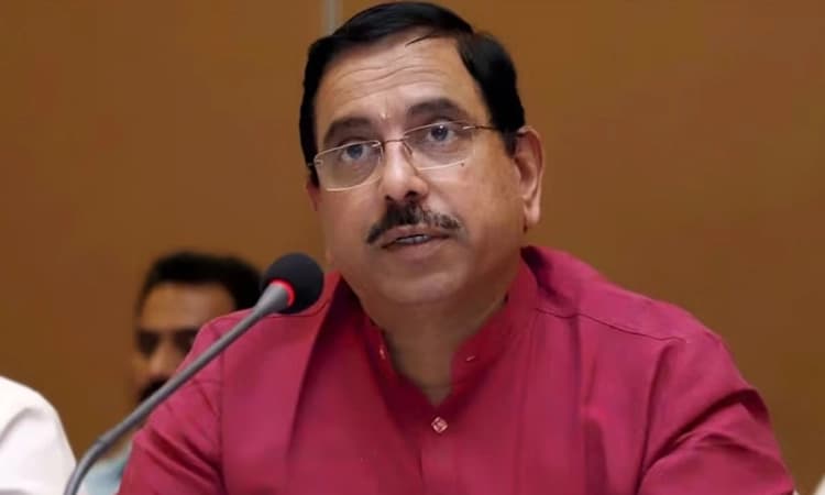 Hubli: ರಾಜ್ಯ ಸರ್ಕಾರ ದಿವಾಳಿಯಾಗಿದೆ: ಪ್ರಹ್ಲಾದ ಜೋಶಿ‌