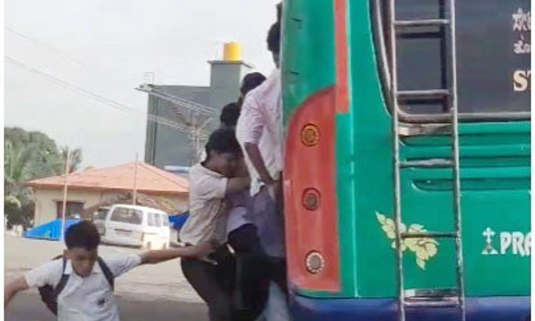 Mangaluru: ಬಸ್ಸಿನ ಫುಟ್‌ಬೋರ್ಡ್‌ನಿಂದ ಬಿದ್ದ ವಿದ್ಯಾರ್ಥಿ: ಅಪಾಯದಿಂದ ಪಾರು