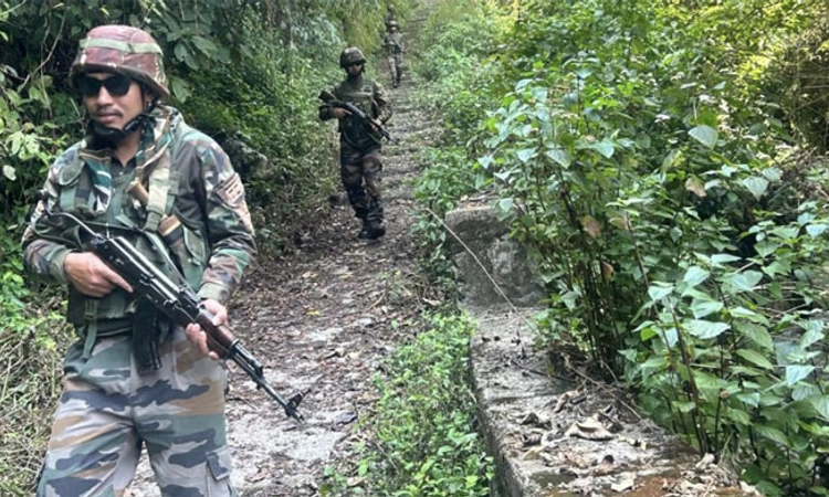 Manipur ಪೊಲೀಸರ ಕೈಗೆ ಮಷೀನ್‌ ಗನ್‌: ಕಾಂಗ್ರೆಸ್‌ನಿಂದ ಆಕ್ಷೇಪ