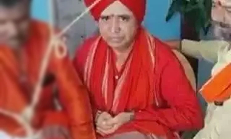 ಗುರು ಪಾದೋದಕ ಇಲ್ಲದೇ ಶಿವಲಿಂಗ ಪೂಜೆಗೆ ಅರ್ಹವಲ್ಲ: ದಿಗ್ಗಾಂವ ಸ್ವಾಮೀಜಿ