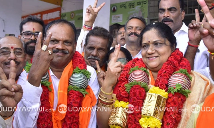 Chamarajanagara: ನಗರಸಭೆಯಲ್ಲಿ ಆಪರೇಷನ್ ಕಮಲ! ʼಕೈʼಕೊಟ್ಟ ಕಾಂಗ್ರೆಸ್‌ ಸದಸ್ಯರು