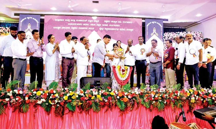 Teacher’s Day; ವೃತ್ತಿನಿಷ್ಠ ಶಿಕ್ಷಕರಿಂದ ದೇಶಕ್ಕೆ ಭದ್ರ ಬುನಾದಿ