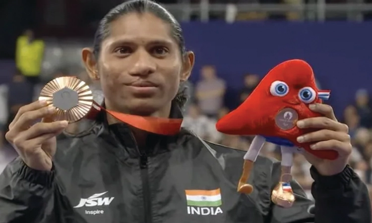 Paralympics: ಕಂಚಿನ ಓಟ ಓಡಿದ ದೀಪ್ತಿ; ಗೇಲಿಗೀಡಾಗಿದ್ದ ಕುಟುಂಬಕ್ಕೀಗ ಹೆಮ್ಮೆ