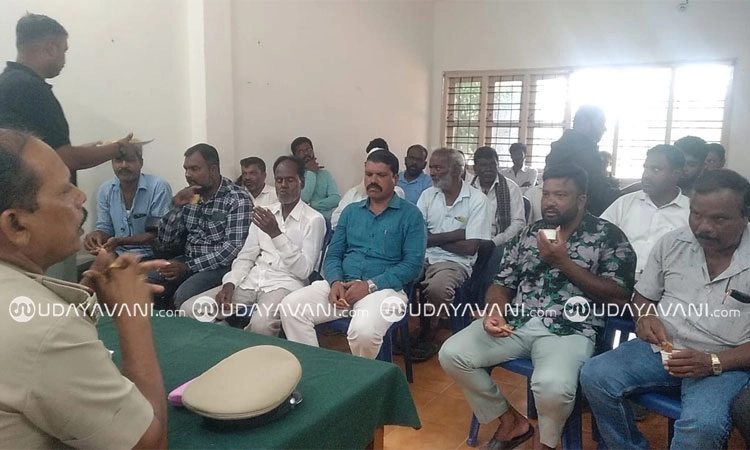 Hunsur: ಗಣಪತಿ ಪ್ರತಿಷ್ಠಾಪನೆಗೆ ಅನುಮತಿ ಕಡ್ಡಾಯ: ಇನ್ಸ್ಪೆಕ್ಟರ್ ಮುನಿಯಪ್ಪ