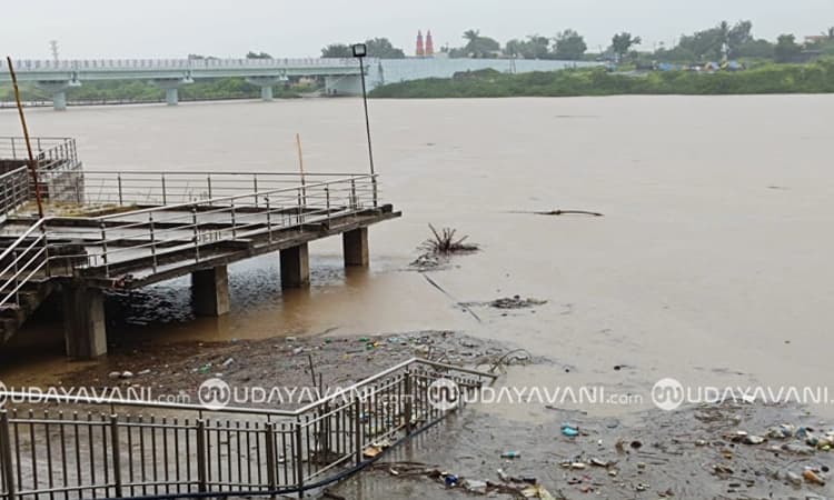 Heavy Rain: ಕಲಬುರಗಿ ಜಿಲ್ಲೆಯಲ್ಲಿ ವ್ಯಾಪಕ ಮಳೆ; ಉತ್ತರಾಧಿಮಠ, ಗೋಶಾಲೆ ಜಲಾವೃತ
