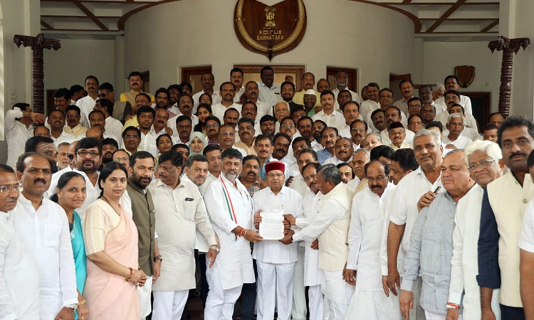 Politically Motivated ತೀರ್ಮಾನ ಬೇಡ:ಡಿಕೆಶಿ ನೇತೃತ್ವದಲ್ಲಿ ರಾಜ್ಯಪಾಲರಿಗೆ 5 ಪುಟಗಳ ಮನವಿ