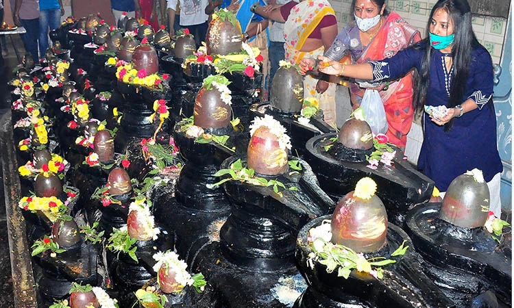 ಮಹದೇವನ ಧ್ಯಾನದಲ್ಲಿ ಮಹಾನಗರ ತಲ್ಲೀನ