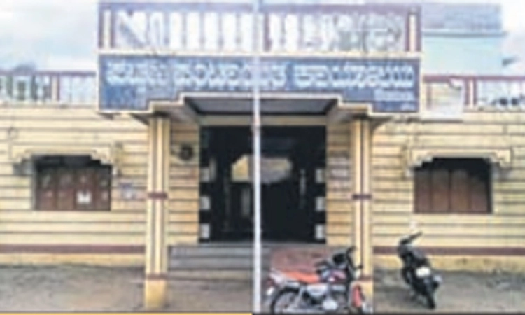 ವಾಹನ ನೋಂದಣಿ ಮಾಡಿಸದ ಪಟ್ಟಣ ಪಂಚಾಯತ್